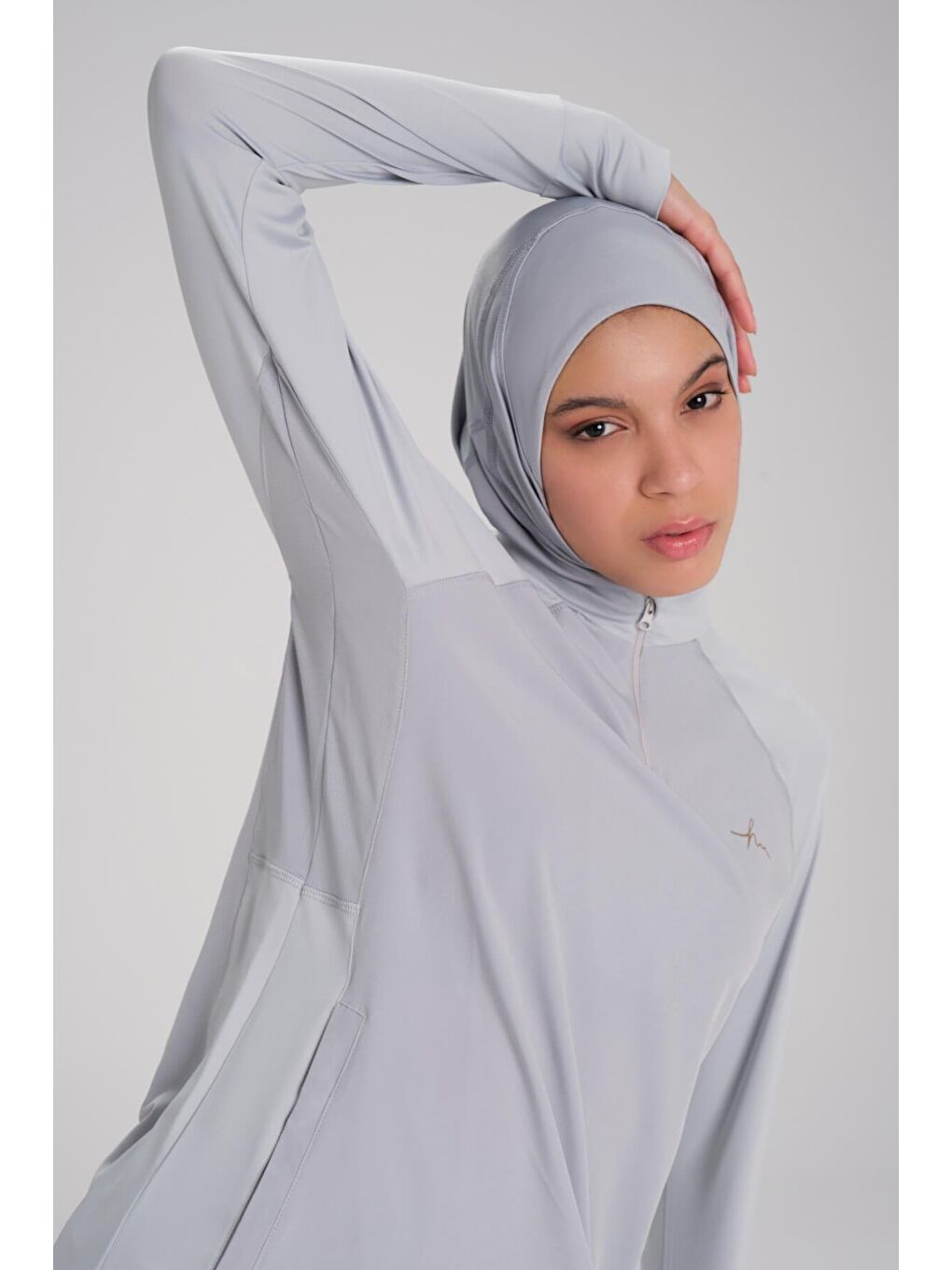 Active H-Per Cepli Uzun Kollu Fermuarlı Yaka Gri Tesettür Antrenman Tişörtü Act-7-6