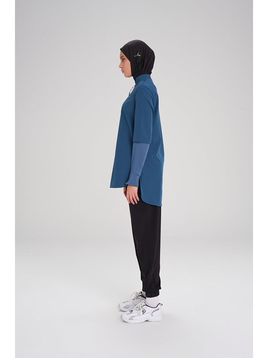 Petrol Active Uzun Kollu Yakası Fermuarlı Mavi Tesettür Antrenman Tişörtü Act-9-8