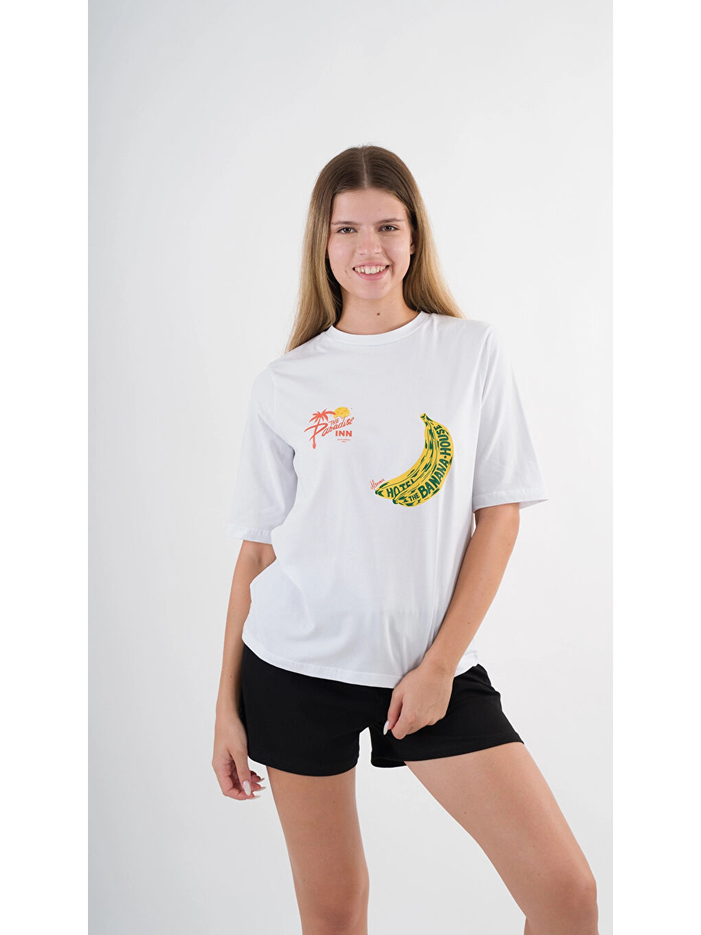 Kadın Beyaz Sarı Banana House Baskılı Bisiklet Yaka T-Shirt HZL24S-YY302-2