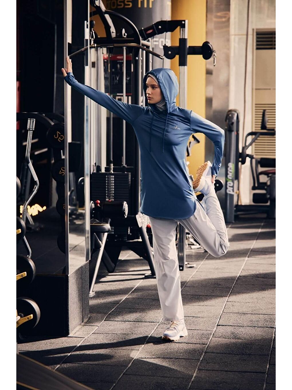 Petrol Active Uzun Kollu Kapüşonlu Mavi Tesettür Antrenman Tişörtü Act 6