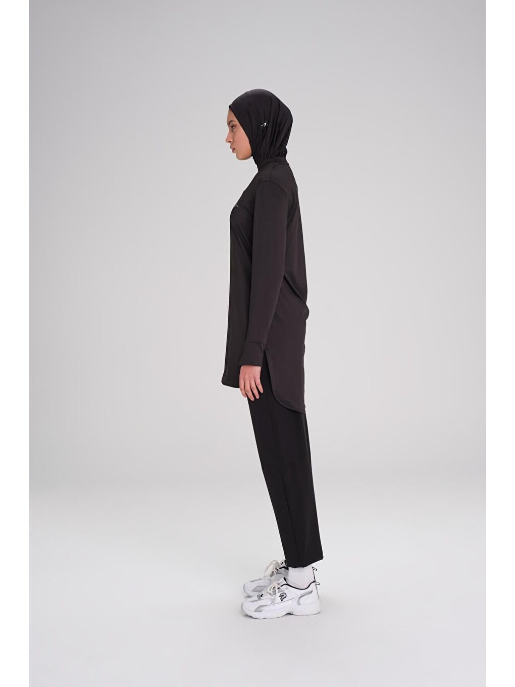 Active Uzun Kollu Bisiklet Yaka Siyah Tesettür Antrenman Tişörtü Act-8-3