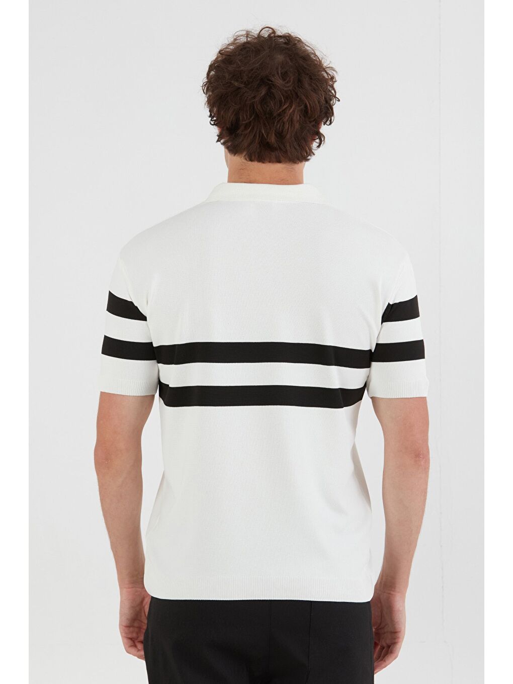 Beyaz Polo Yaka Çizgili Triko Tişört-3