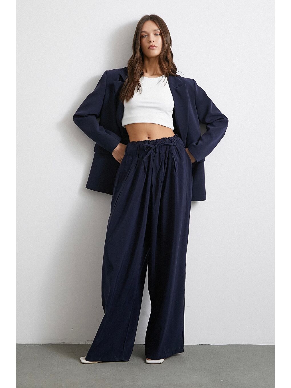 Beli Büzgülü Geniş Paça Rahat Pantolon Lacivert-2