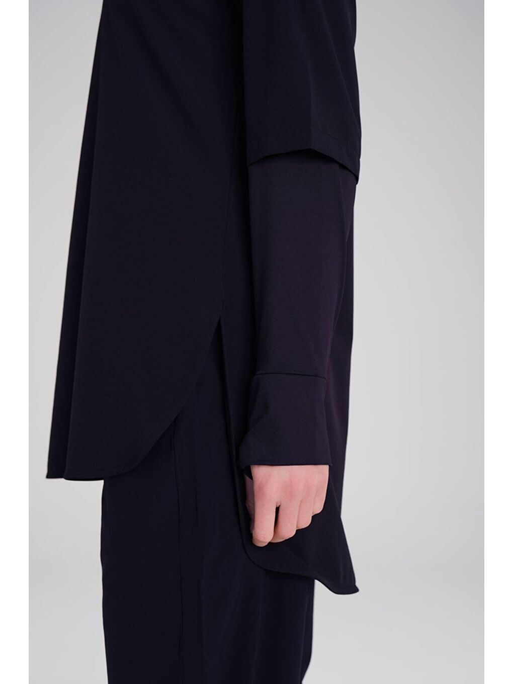 Active Uzun Kollu Yakası Fermuarlı Lacivert Tesettür Antrenman Tişörtü Act-9-3