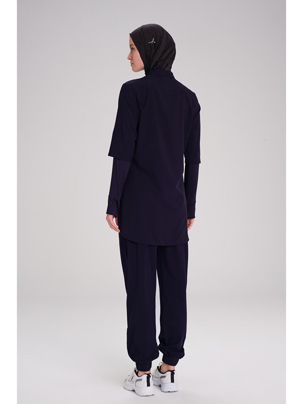 Active Uzun Kollu Yakası Fermuarlı Lacivert Tesettür Antrenman Tişörtü Act-9-5