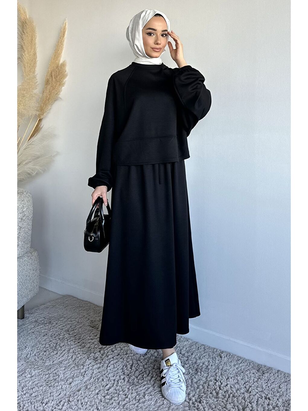 Siyah Bisiklet Yaka Bluz Bel Lastikli Etek Tesettür İkili Takım-2