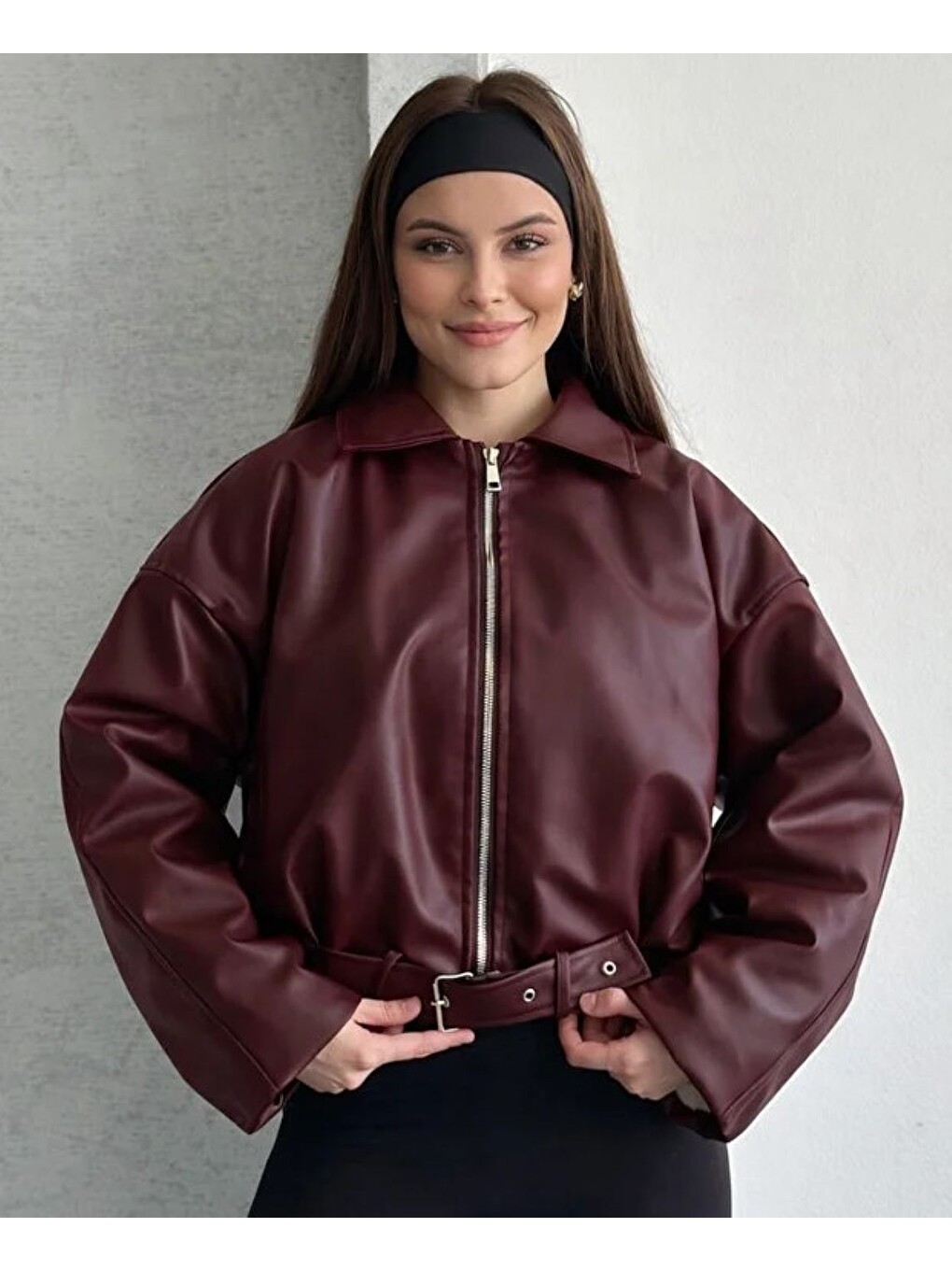 Kadın Bordo İçi Pelüş Astarlı Suni Deri Ceket Kemer Detaylı Kürklü Oversize Kısa Mont