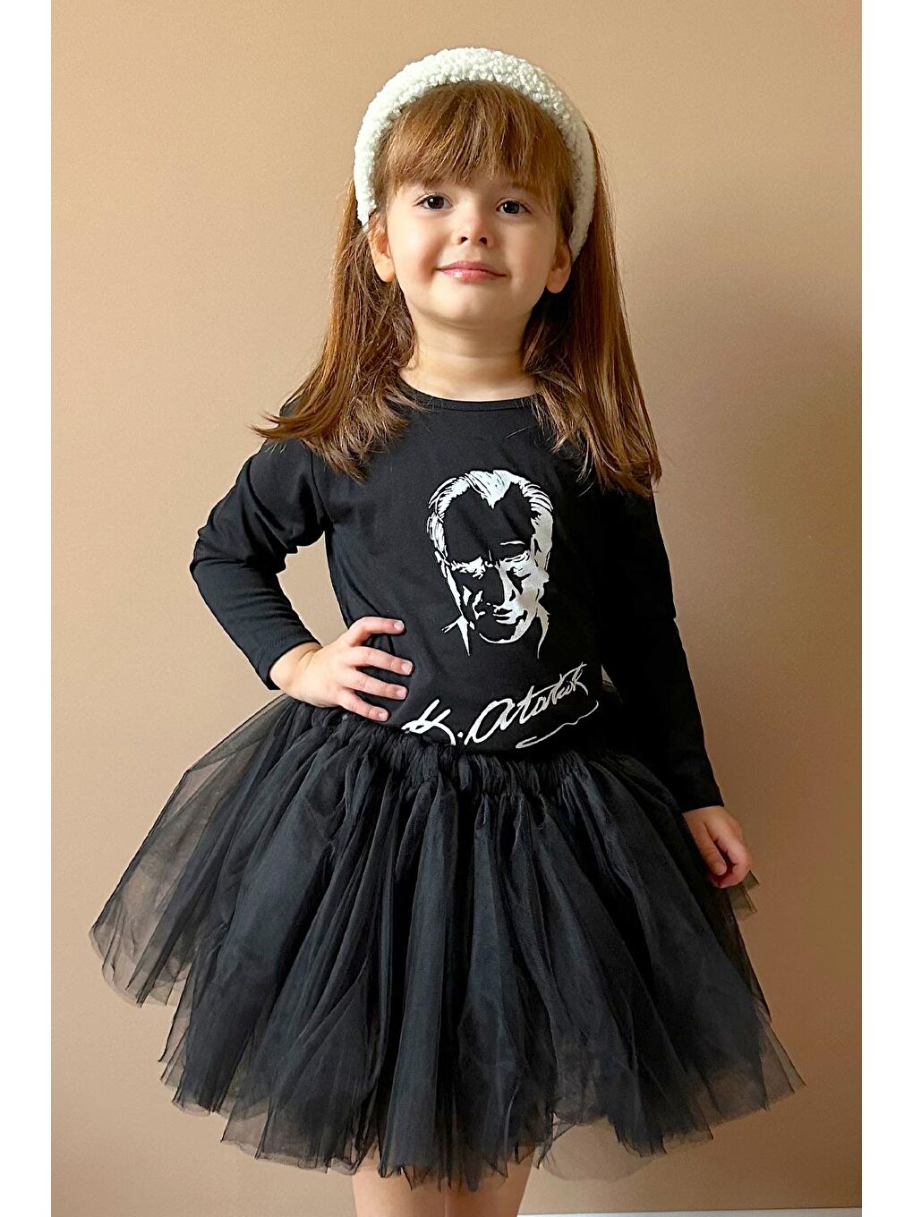 Siyah Atatürk Baskılı Kız Çocuk Tişört-1