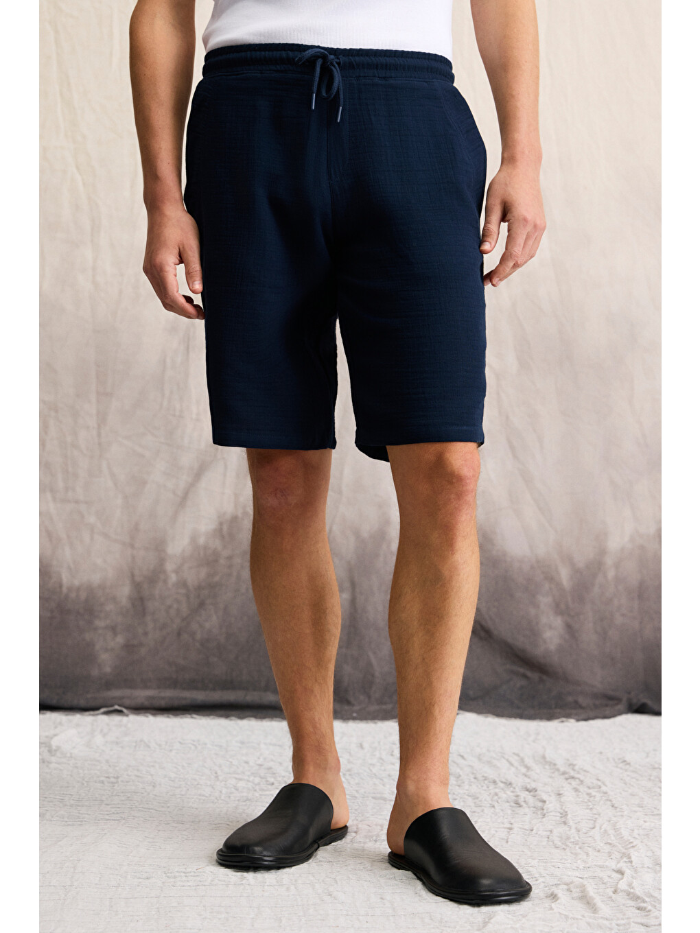 Lacivert JENS Erkek %100 Pamuk Yanları Cepli Slim Fit Dar Kesim LACİVERT Şort-1