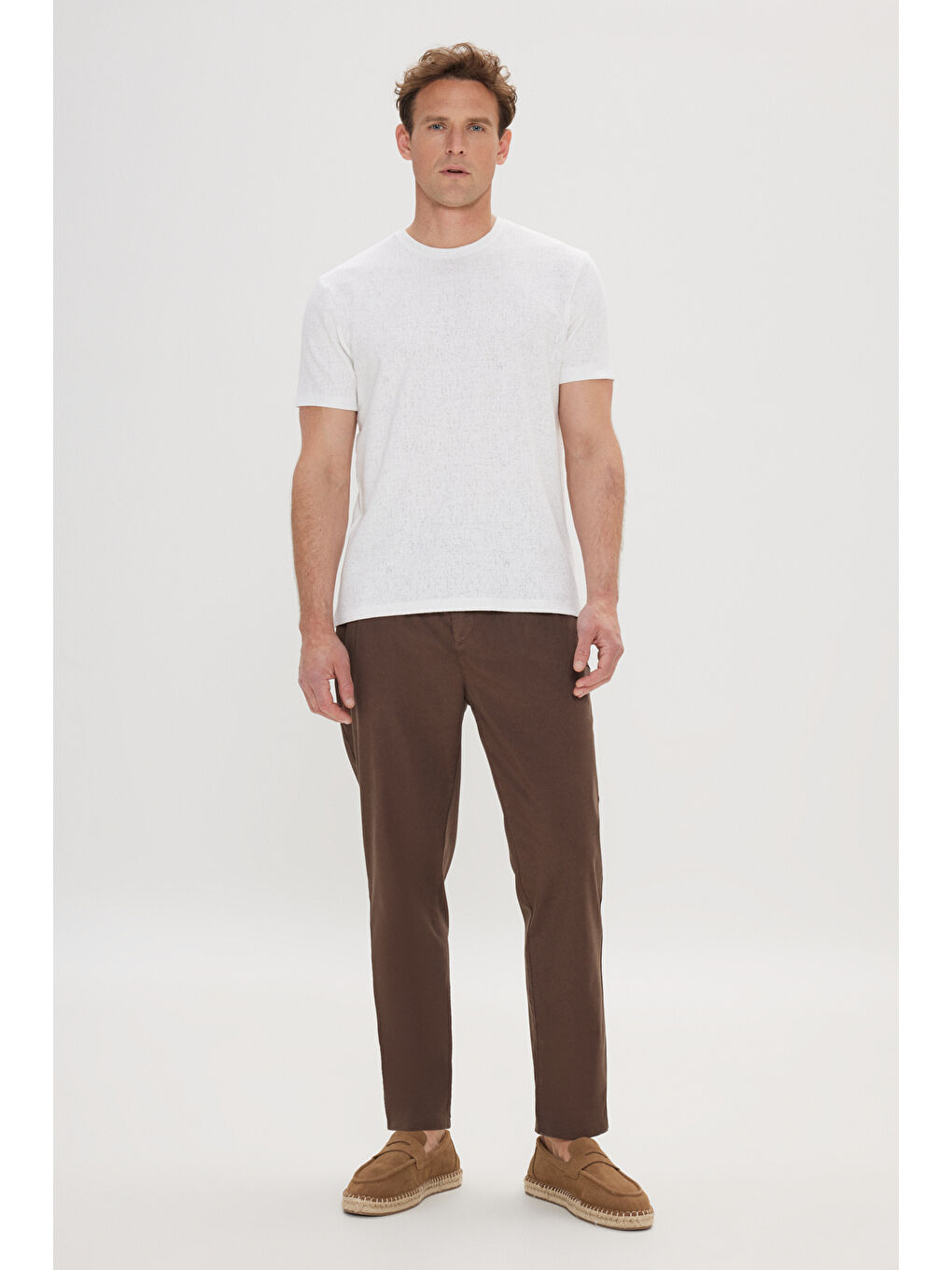 Erkek Ekru Dar Kesim Pamuklu Bisiklet Yaka Tişört-1