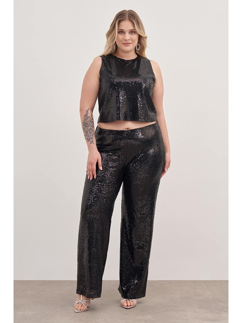 Siyah Beli Lastikli Astarlı Payetli Pantolon