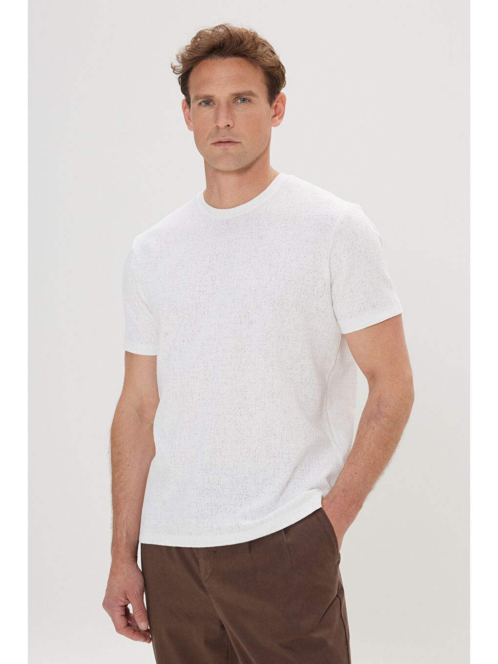 Erkek Ekru Dar Kesim Pamuklu Bisiklet Yaka Tişört-2