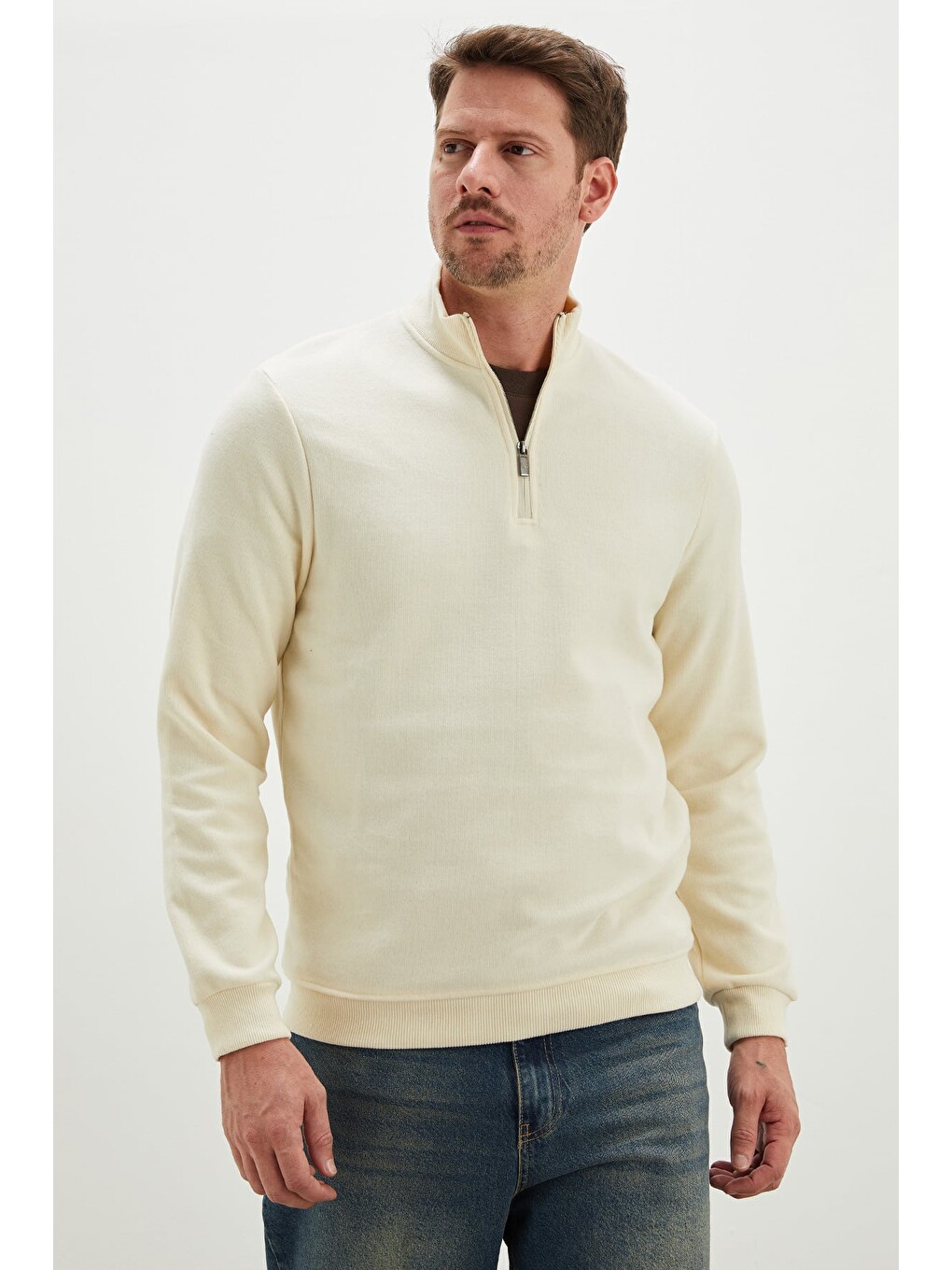 Ekru Fitilli Dik Yaka Yarım Fermuarlı Sweatshirt-3