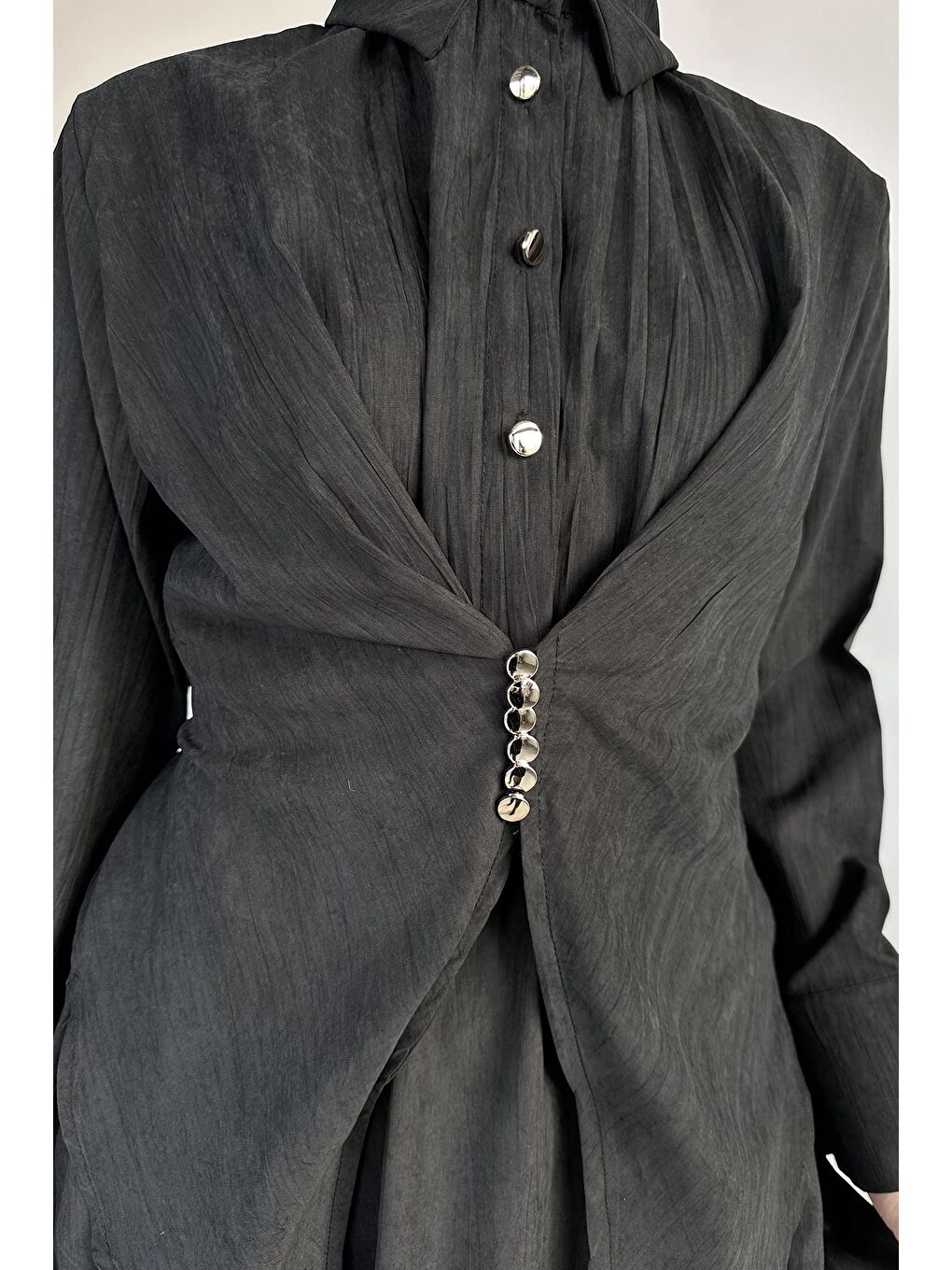 Siyah Gülseli Nubuk Kumaş Gömlek Etek Tesettür İkili Takım-10