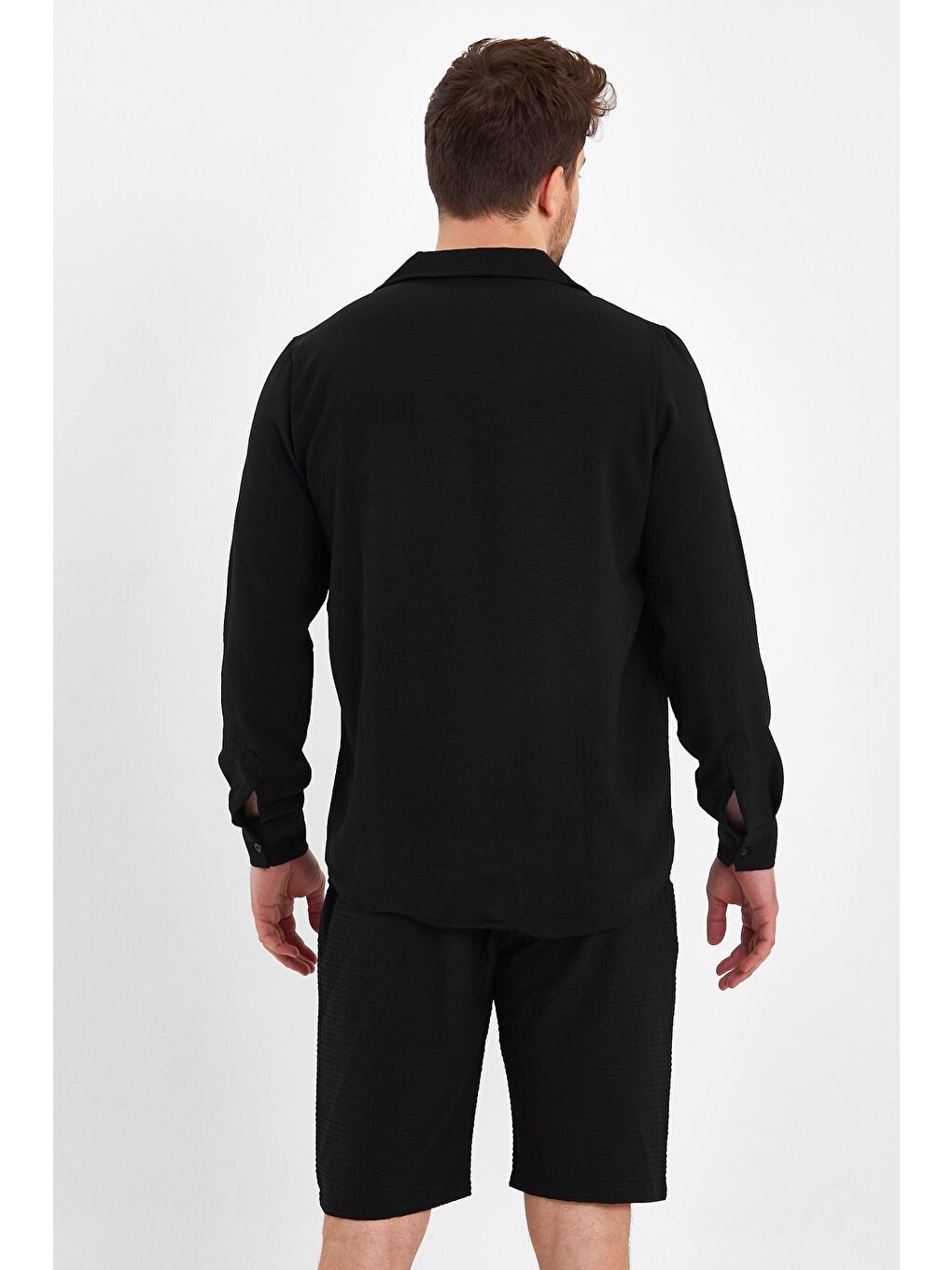 Siyah Regular Fit Apaş Yaka Keten Görünümlü Erkek Gömlek-4