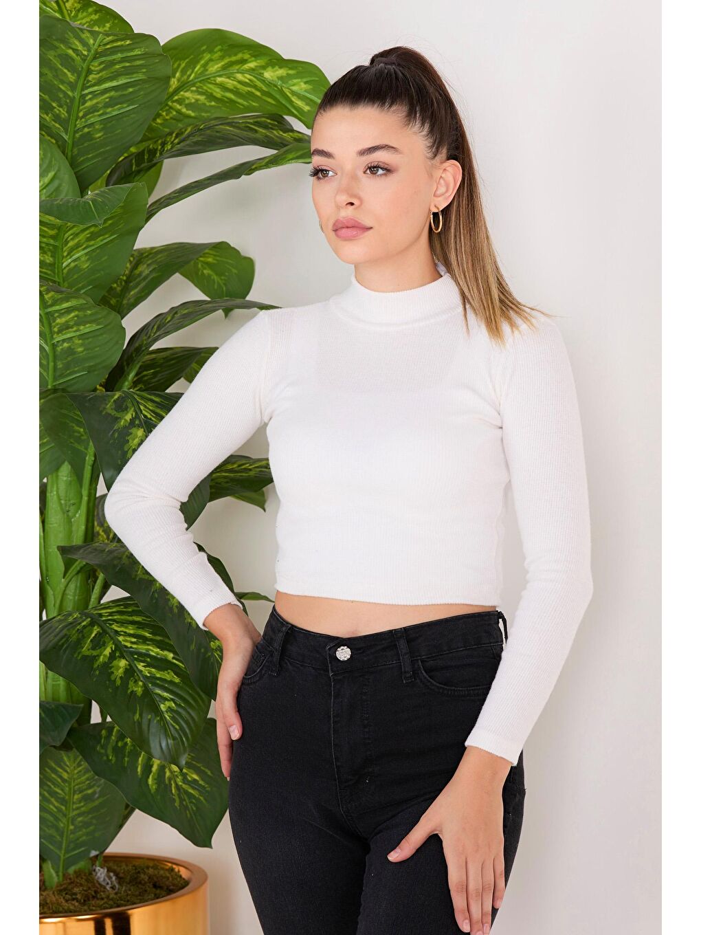 Yarım Balıkçı Yaka Kadın Beyaz Crop - 23136