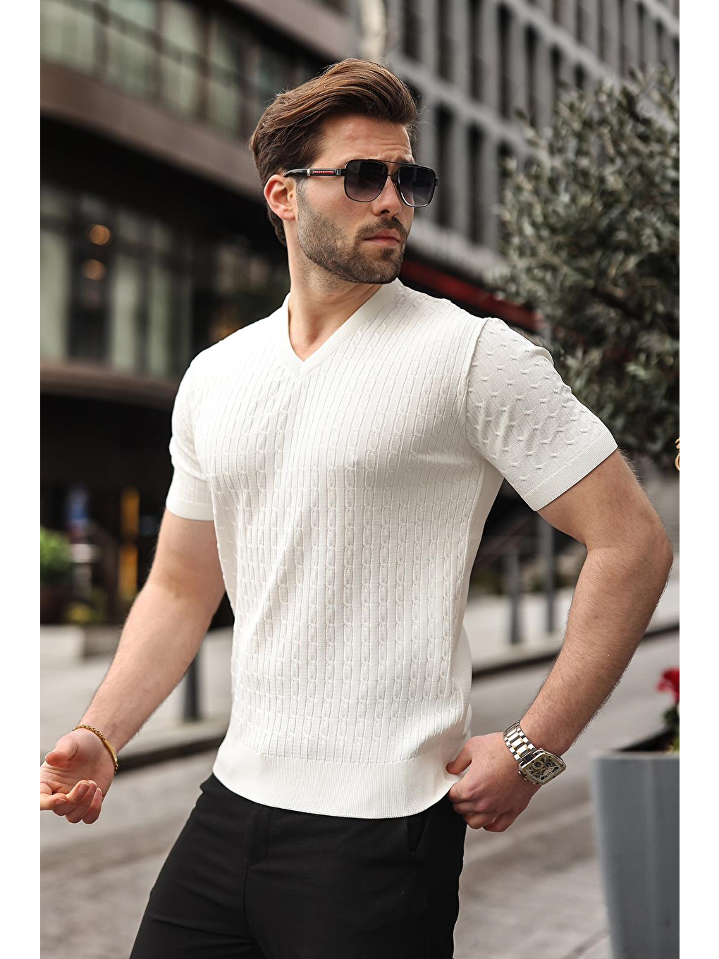 Beyaz V Yaka Kısa Kollu Triko Erkek Tişört E7467