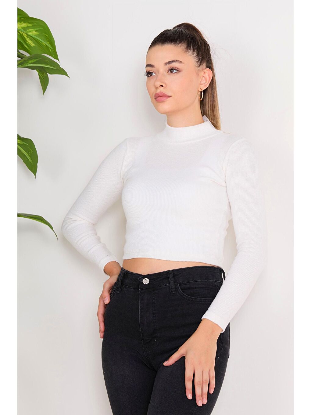 Yarım Balıkçı Yaka Kadın Beyaz Crop - 23136-2