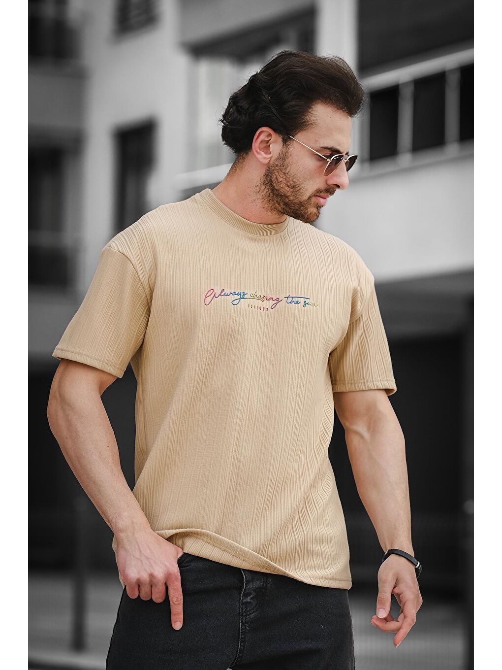 Bej Bisiklet Yaka Kısa Kollu Yazı Baskılı  Erkek Tişört-2