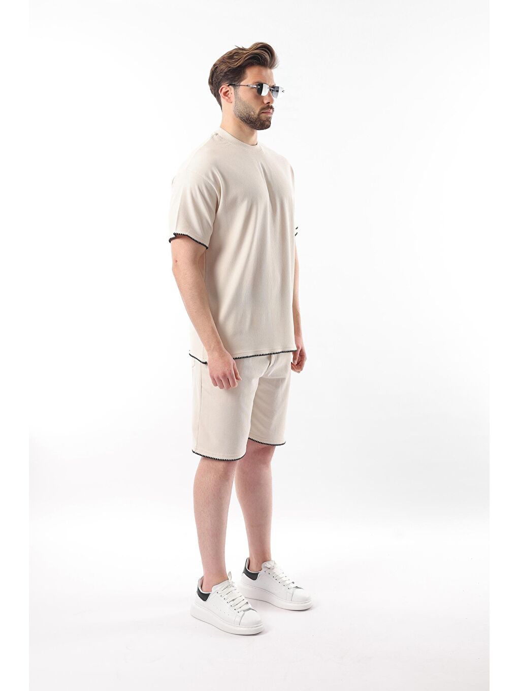 Bej Nakış Detaylı Erkek Şort T-Shirt Takım E7305-1