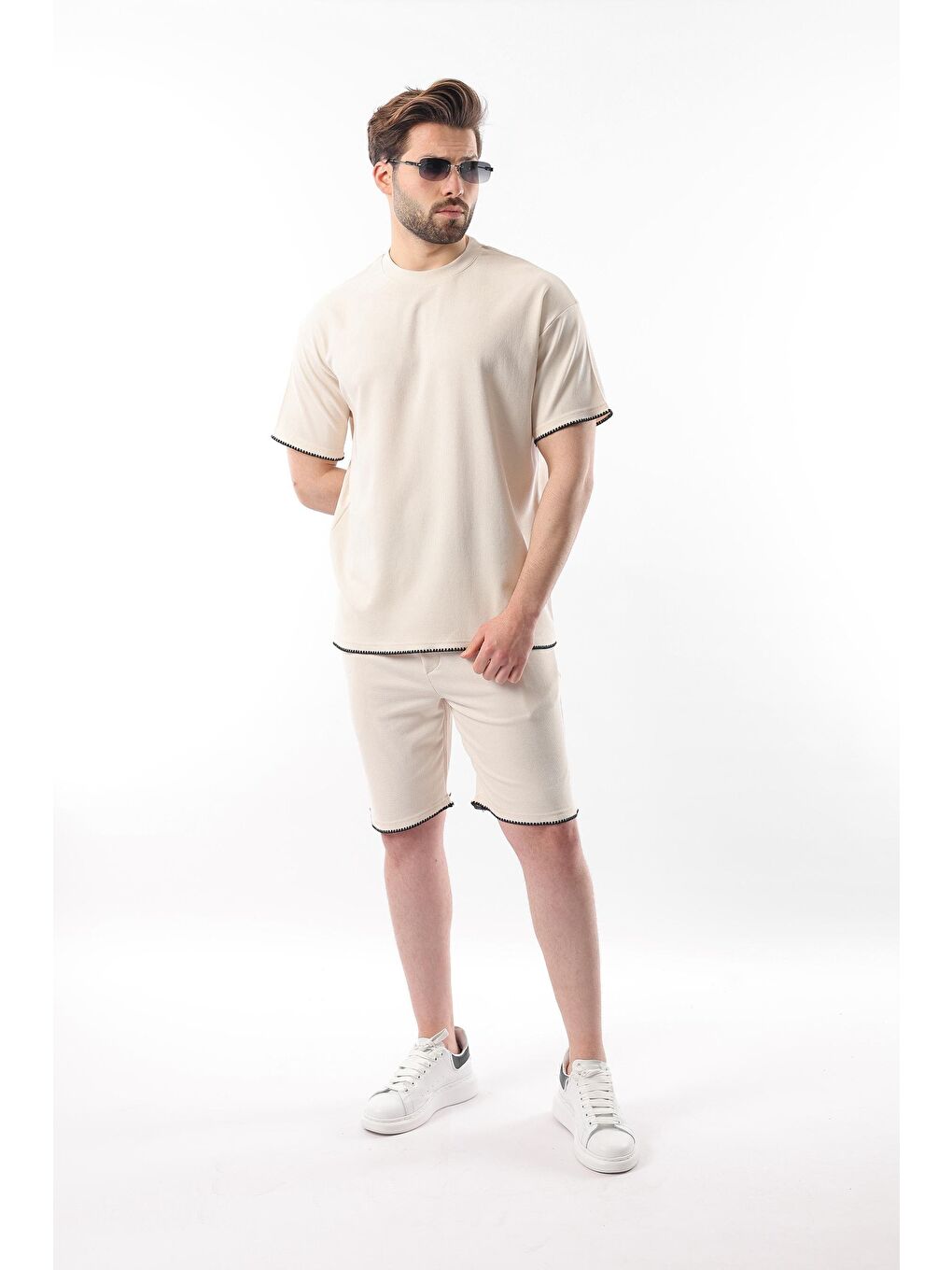 Bej Nakış Detaylı Erkek Şort T-Shirt Takım E7305-2