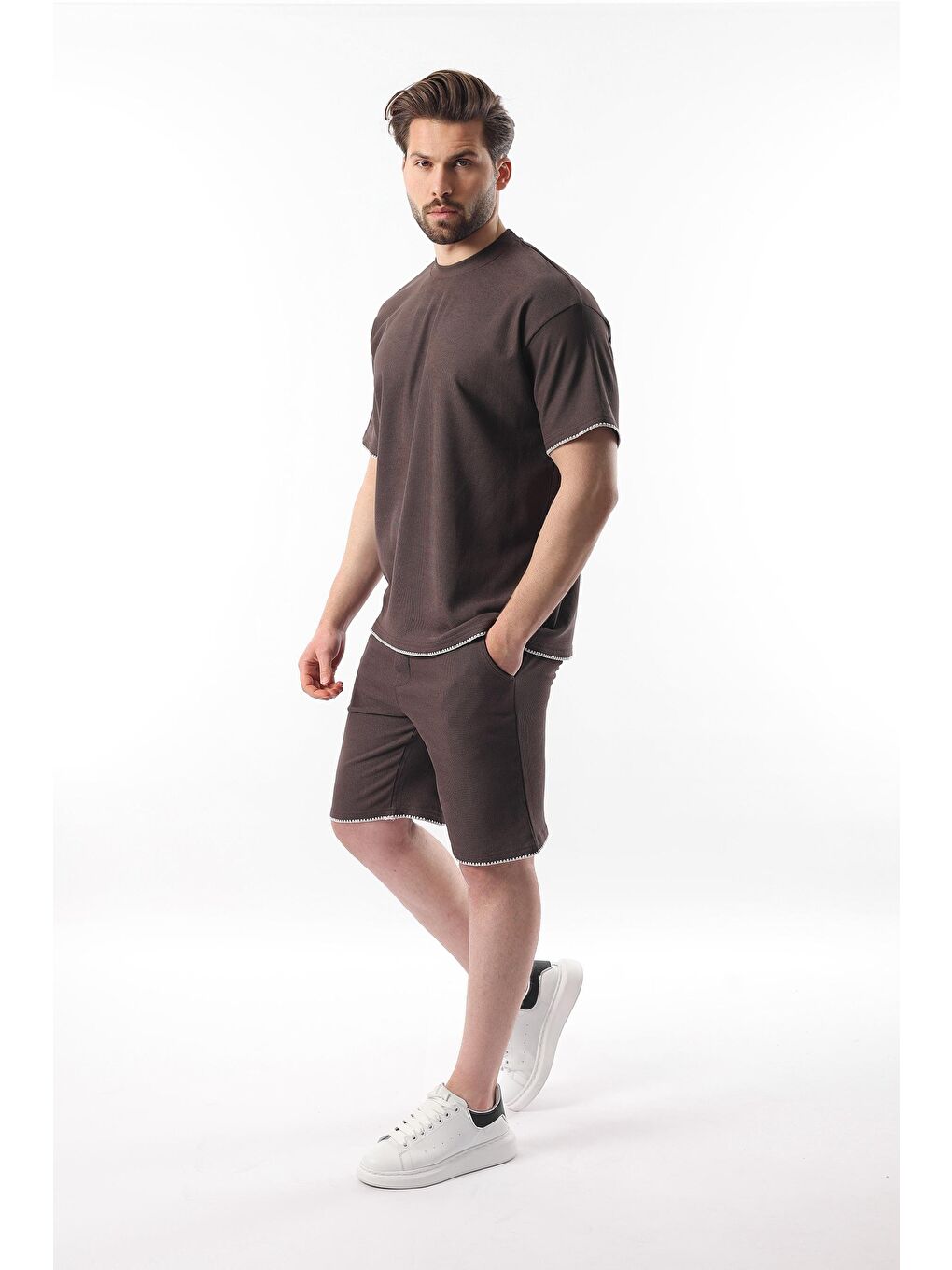 Kahverengi Nakış Detaylı Erkek Şort T-Shirt Takım E7305-1