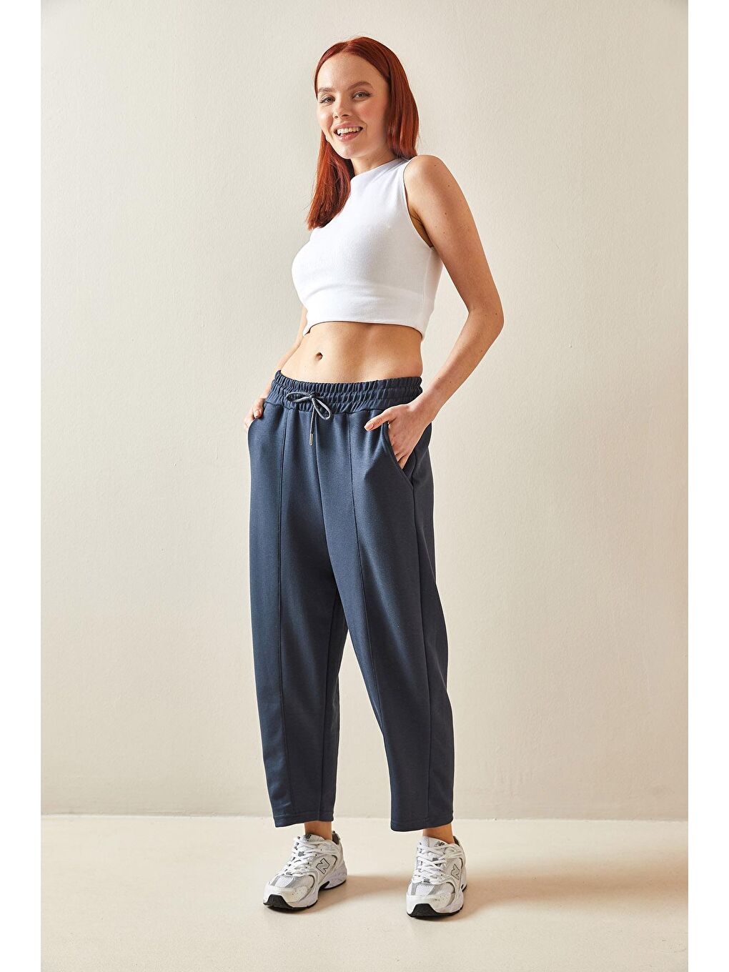 Antrasit Beli Lastikli Dikiş Detaylı Eşofman Altı 5YXK8-48183-36-1