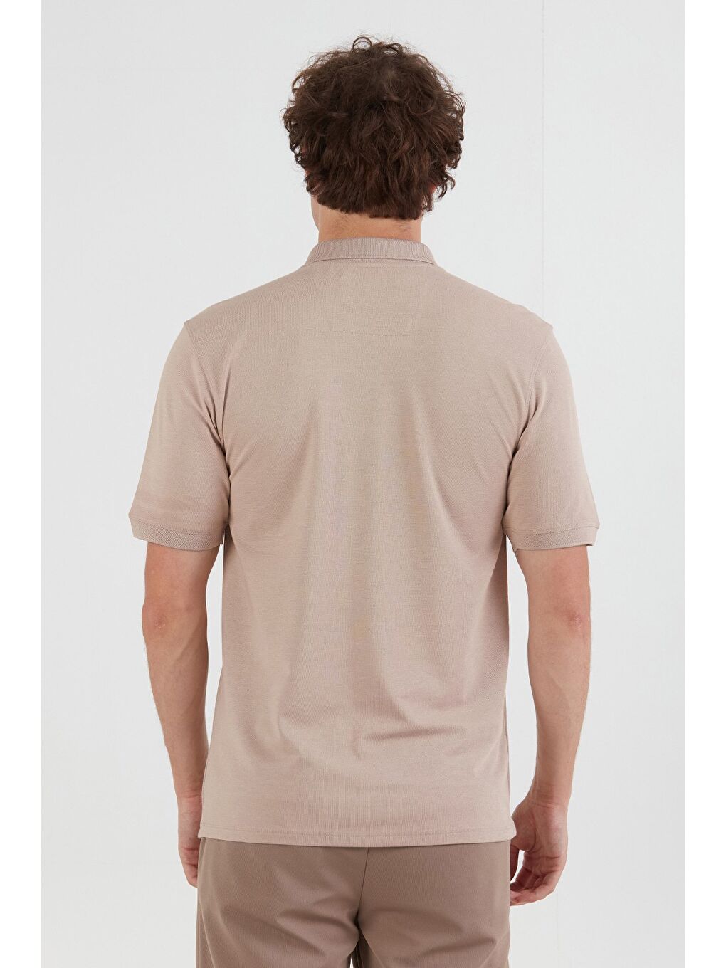 Bej Basic Polo Yaka Yarım Fermuarlı Tişört-3