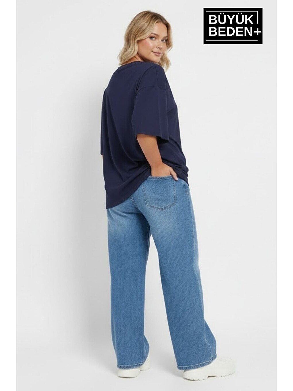 Lacivert Kadın Büyük Beden El Yazılı Brooklyn Baskılı 3xl-6xl Bisiklet Yaka Tshırt SPR25BTSK510-6-2