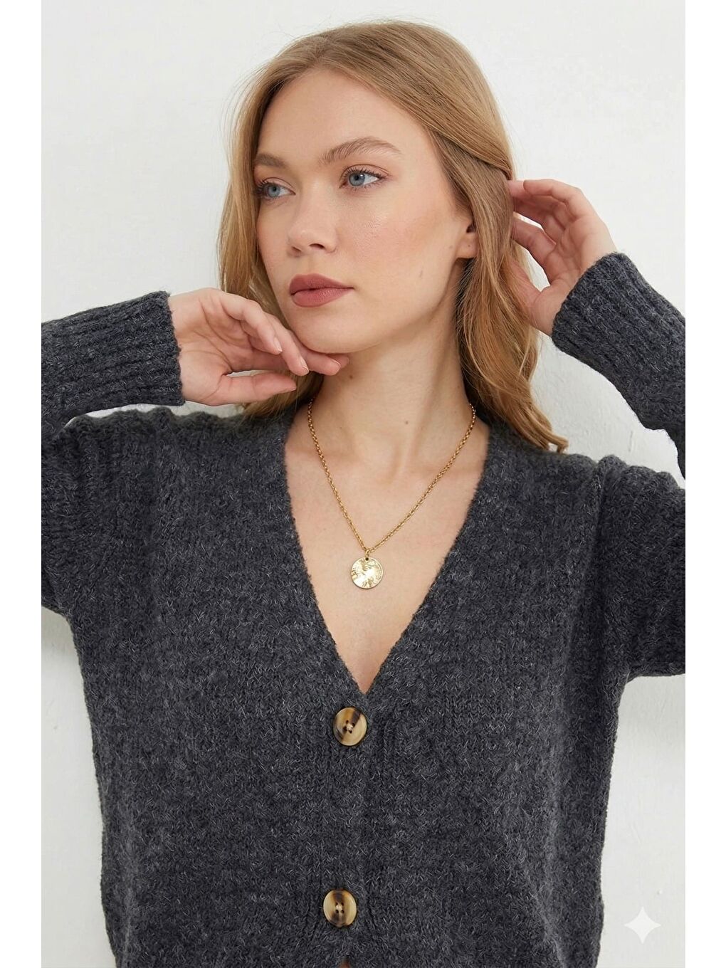 Gri Düğmeli V Yaka Triko Hırka-1