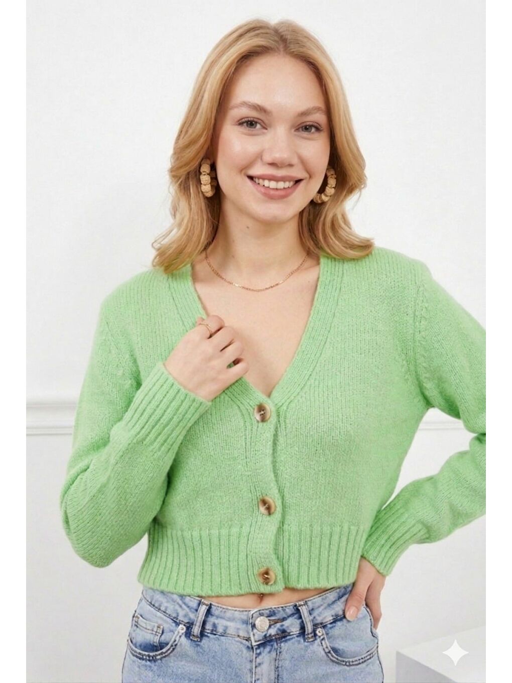 Yeşil Düğmeli V Yaka Triko Hırka-1