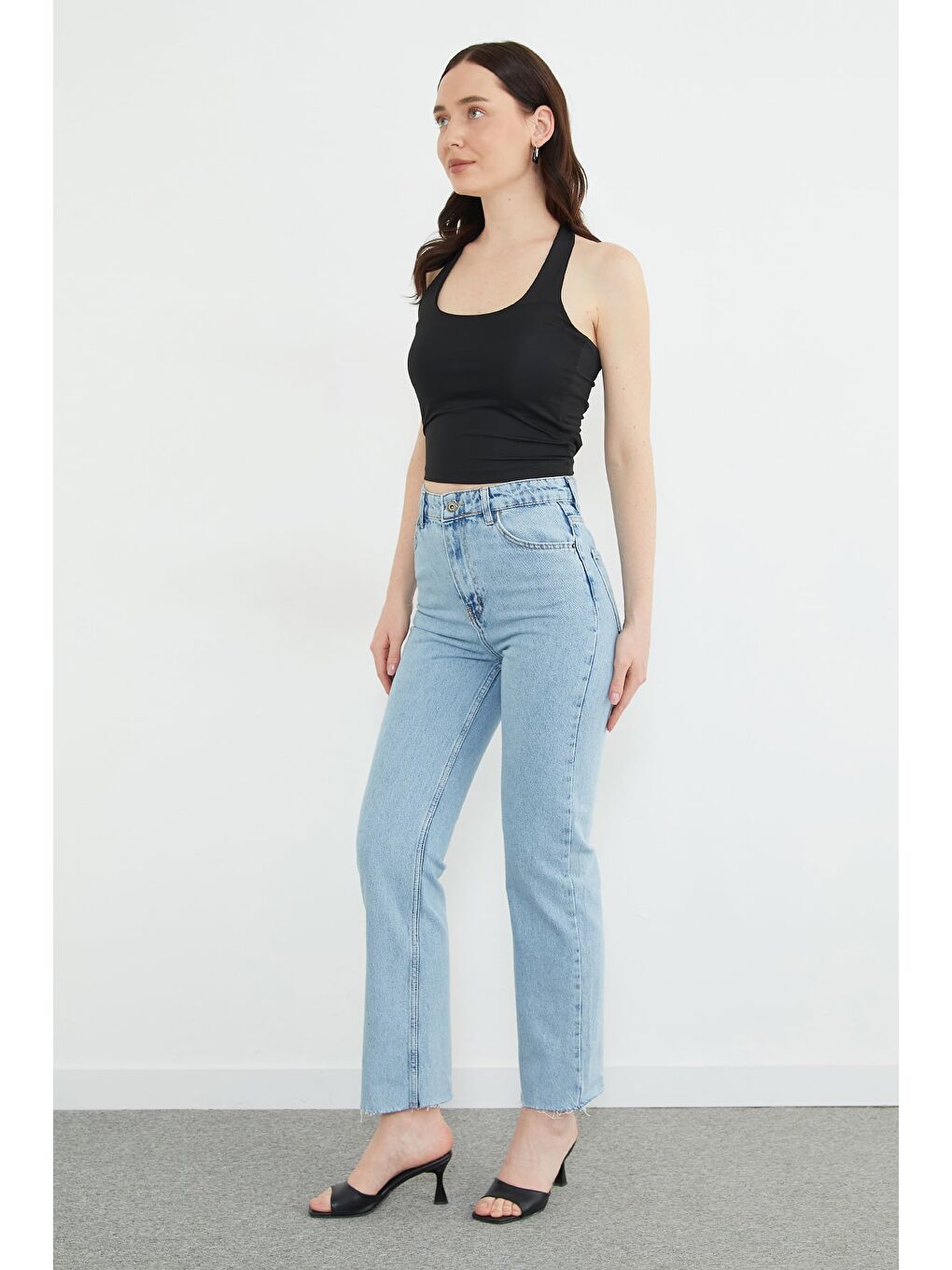 Mavi Yüksek Bel Kesik Paça Jean-2