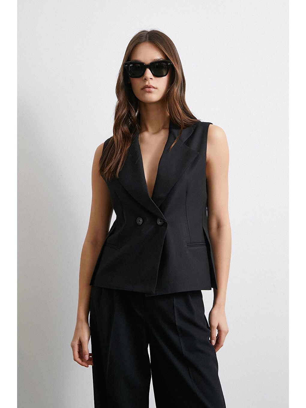 Çift Düğmeli Gömlek Yaka Yelek Siyah-1