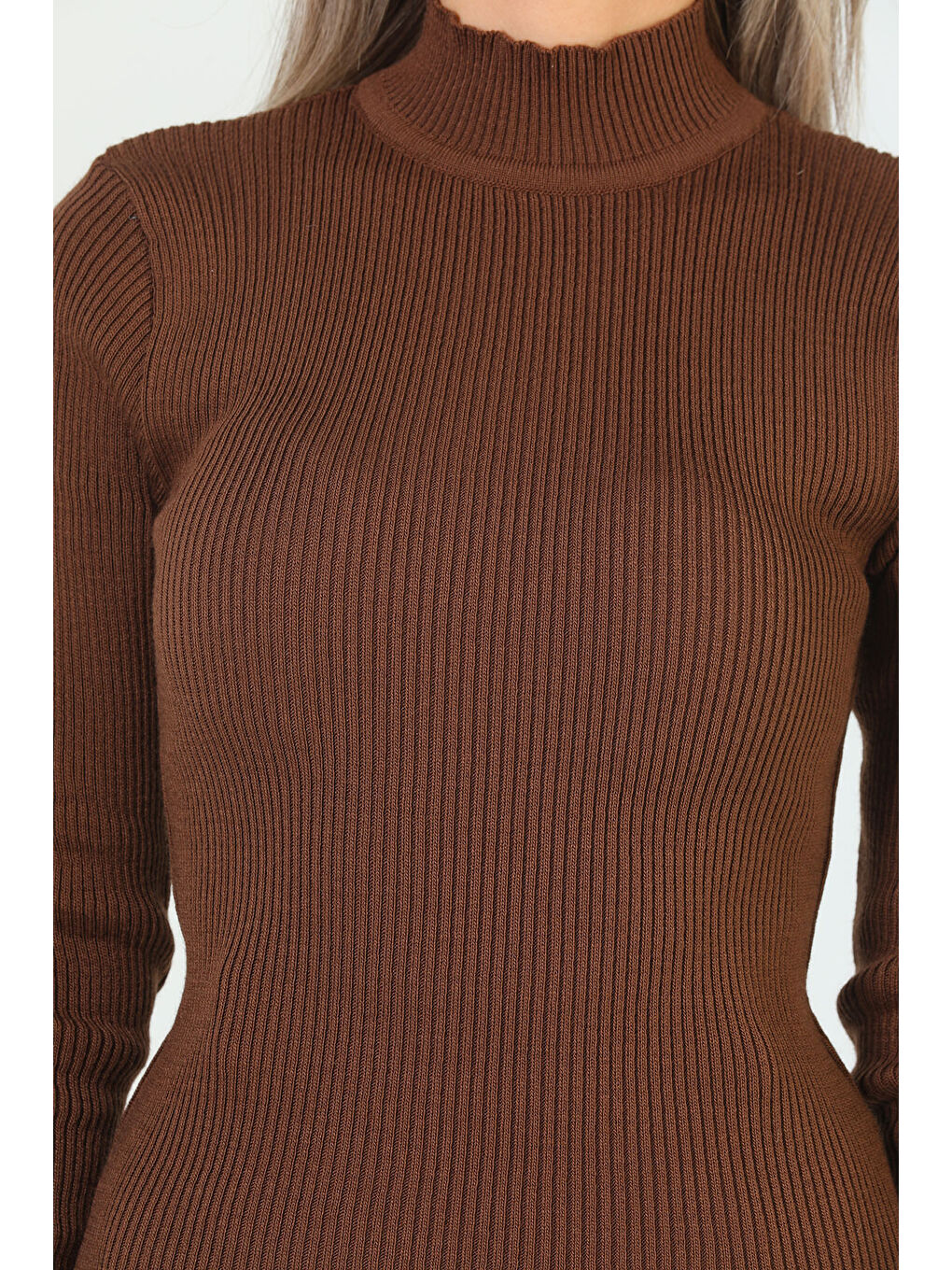 Kahverengi Kadın Yarım Balıkçı Yaka Elastanlı Triko Bluz-6