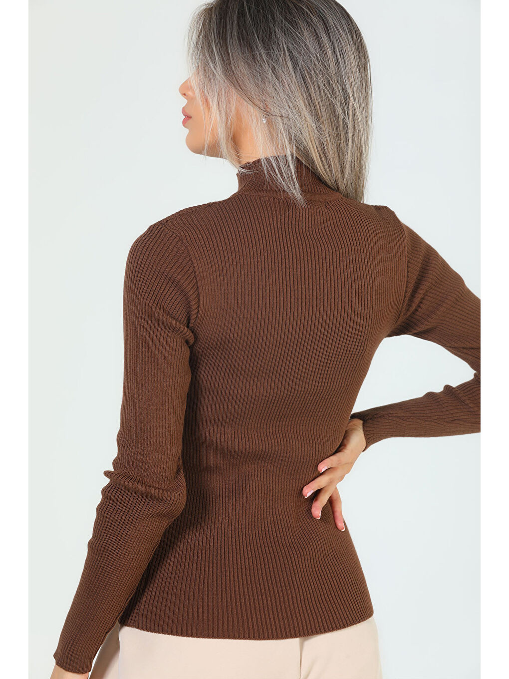 Kahverengi Kadın Yarım Balıkçı Yaka Elastanlı Triko Bluz-7