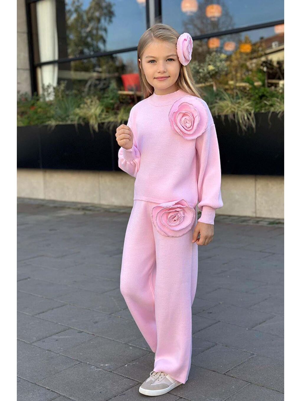 Kız Çocuk Balıkçı Yaka Omuzunda Gül Broşlu Kazak Bol Kesim Pembe Triko Alt Üst Takım