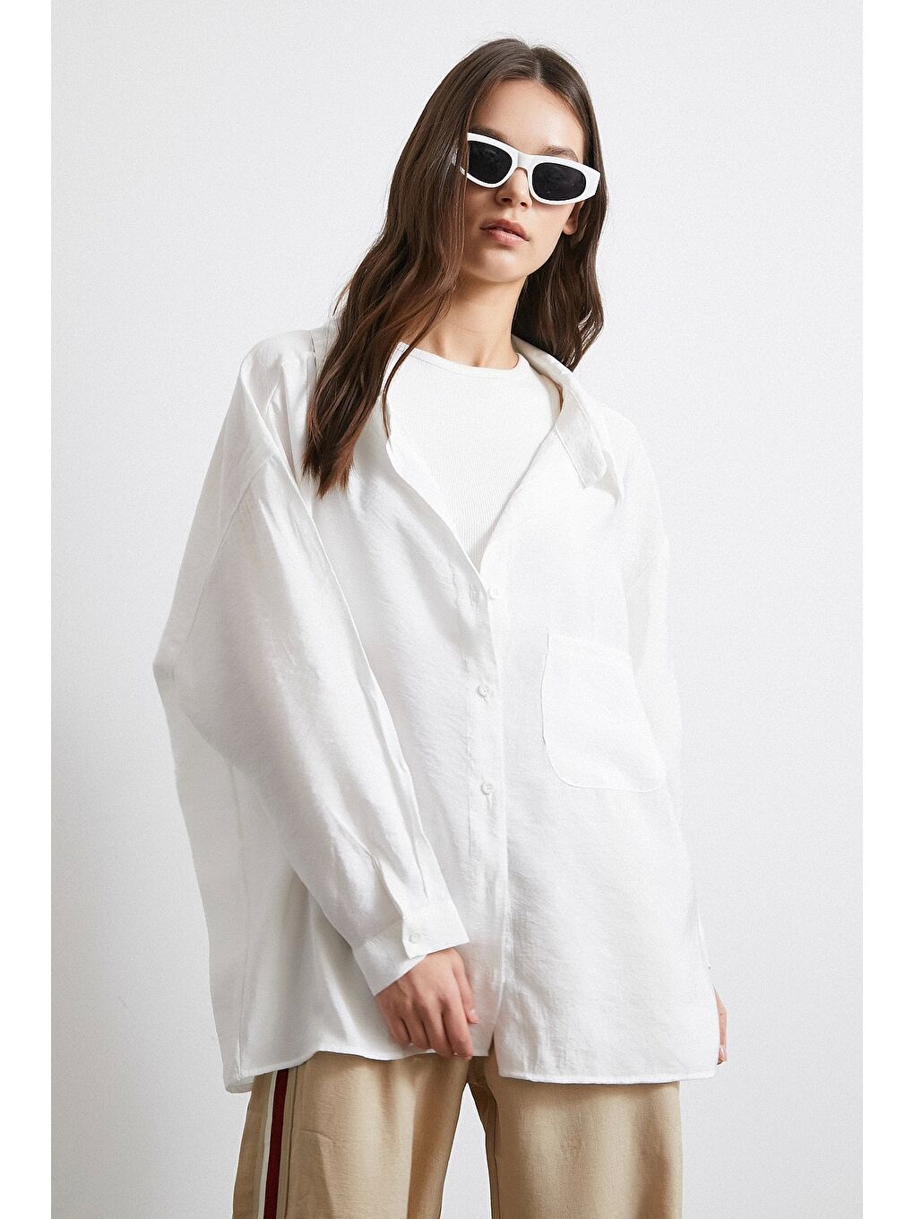 Oversize Cepli Modal Gömlek Beyaz-2