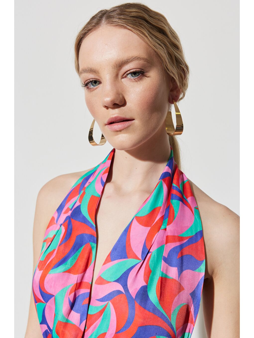 Karışık Regular Fit Normal Kesim V Yaka Kolsuz Desenli Elbise-3