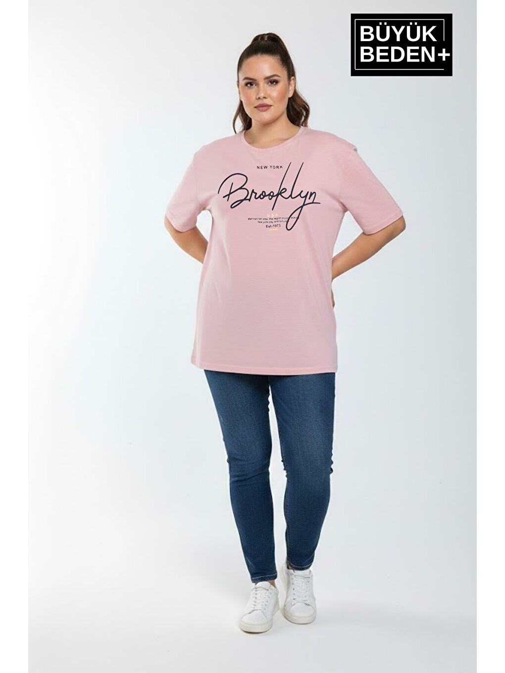Pembe Kadın Büyük Beden El Yazılı Brooklyn Baskılı 3xl-6xl Bisiklet Yaka Tshırt SPR25BTSK510-6