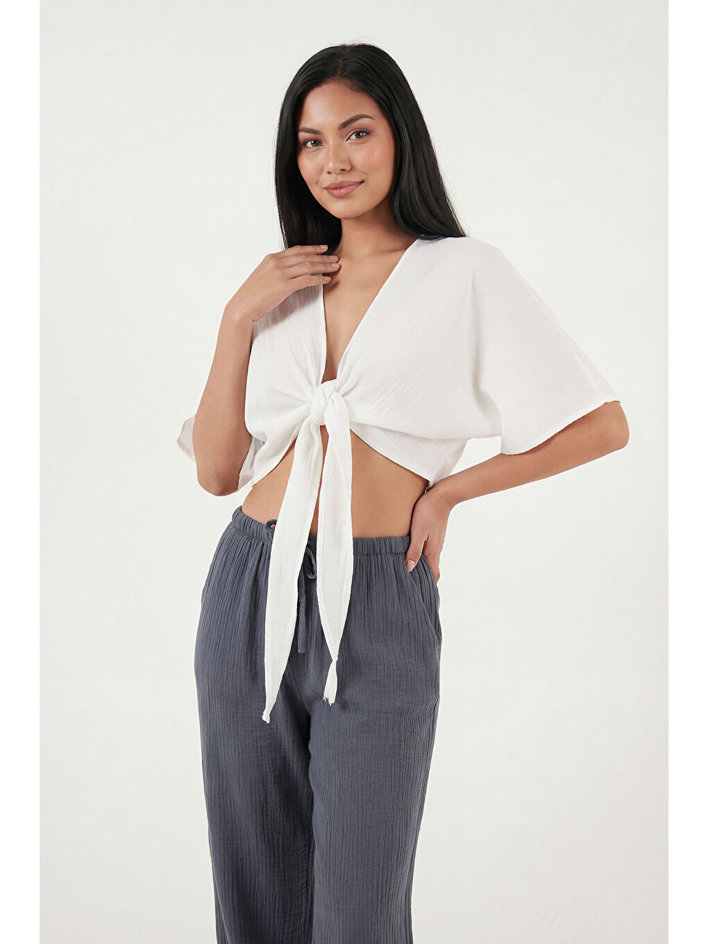 Ekru Pamuklu Comfort Fit Bağlamalı Yarasa Kol Kadın Bolero 5866354-3