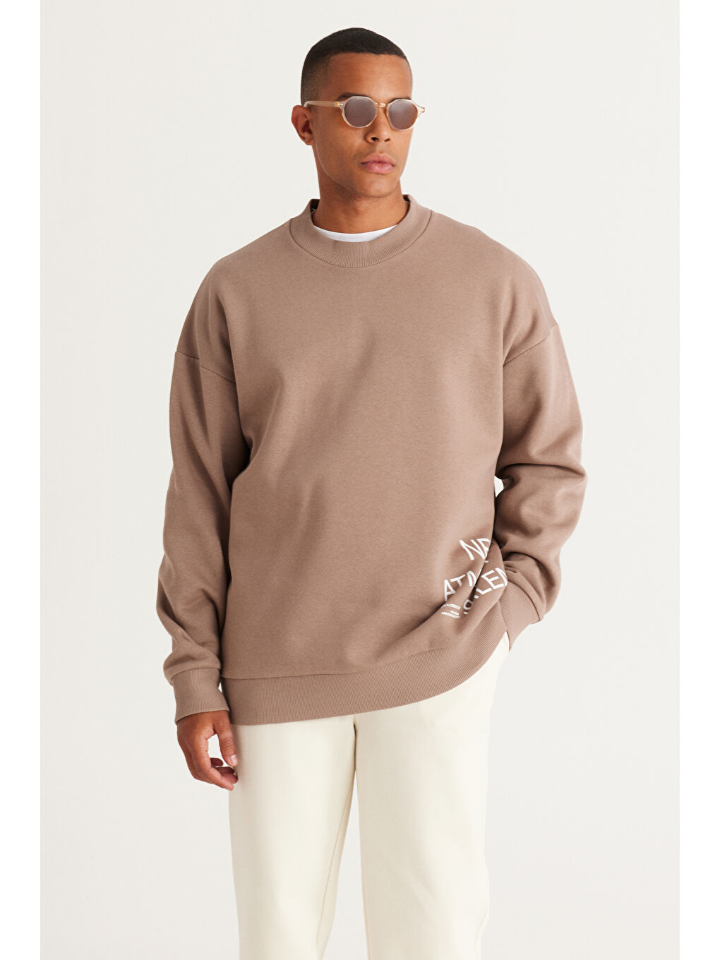 Erkek Bej Oversize Fit Bol Kesim İçi Polarlı Pamuklu Baskılı Sweatshirt-5