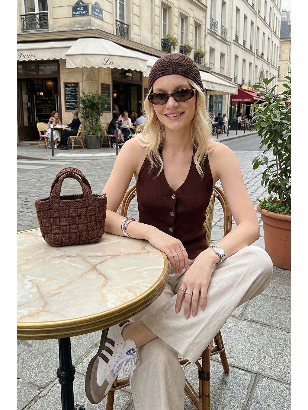 Kahverengi Fitilli Fitted Fit Halter Yaka Sırt Dekolteli Kadın Yelek 5866515