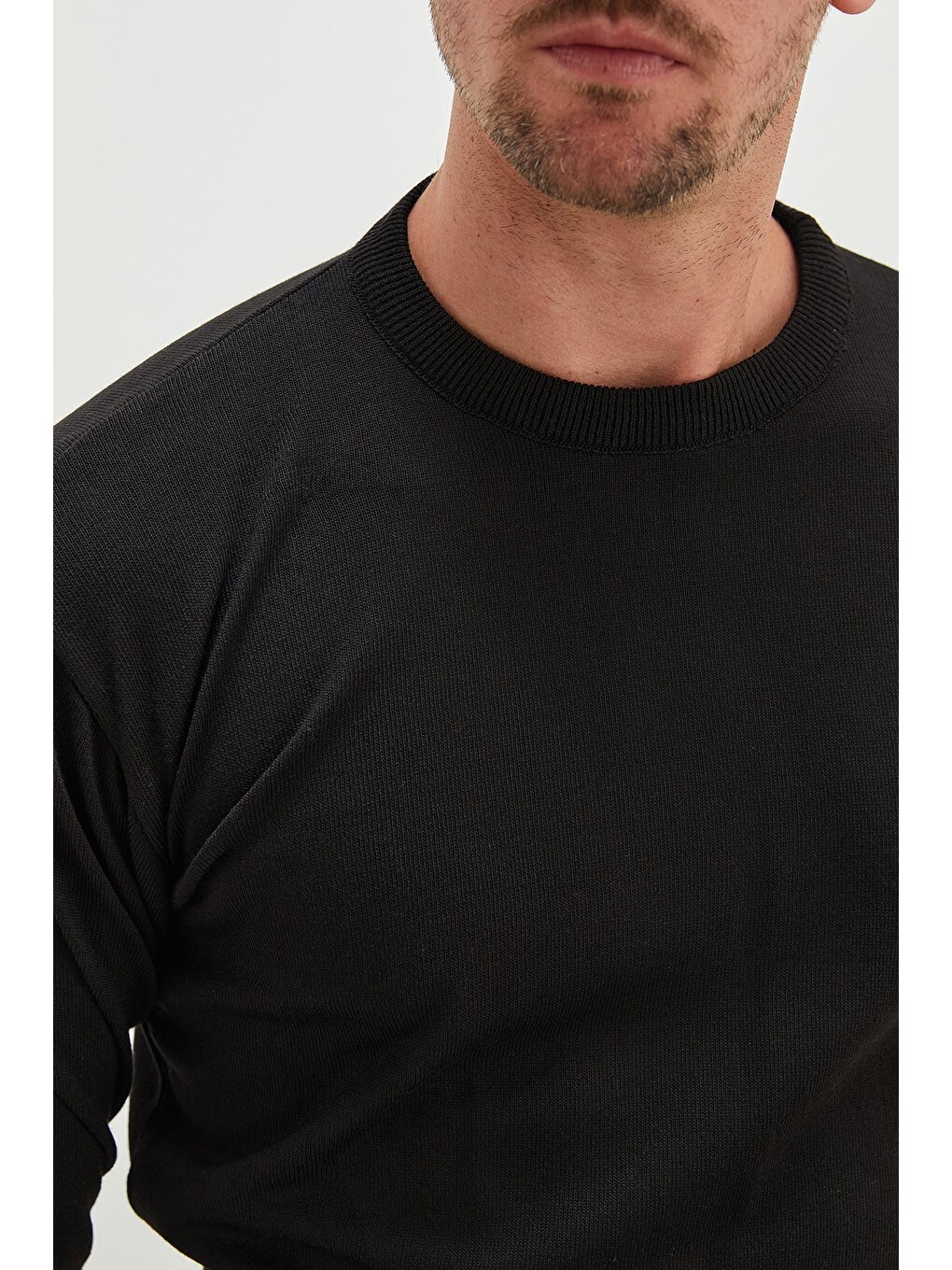 Siyah Basic Bisiklet Yaka Regular Fit Triko Kazak-3