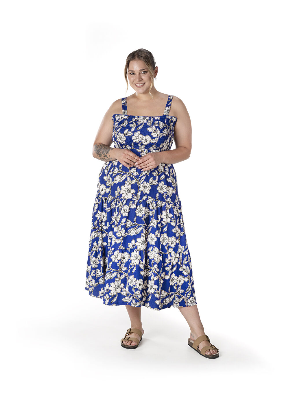 Mavi Büyük Beden Çiçek Desenli Kalın Askılı Beli Lastikli Elbise T-80