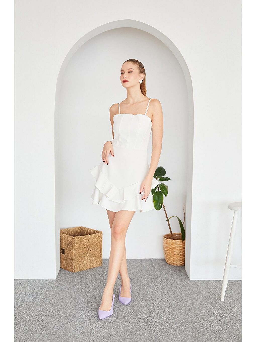 Ekru İp Askılı Fırfırlı Elbise-2