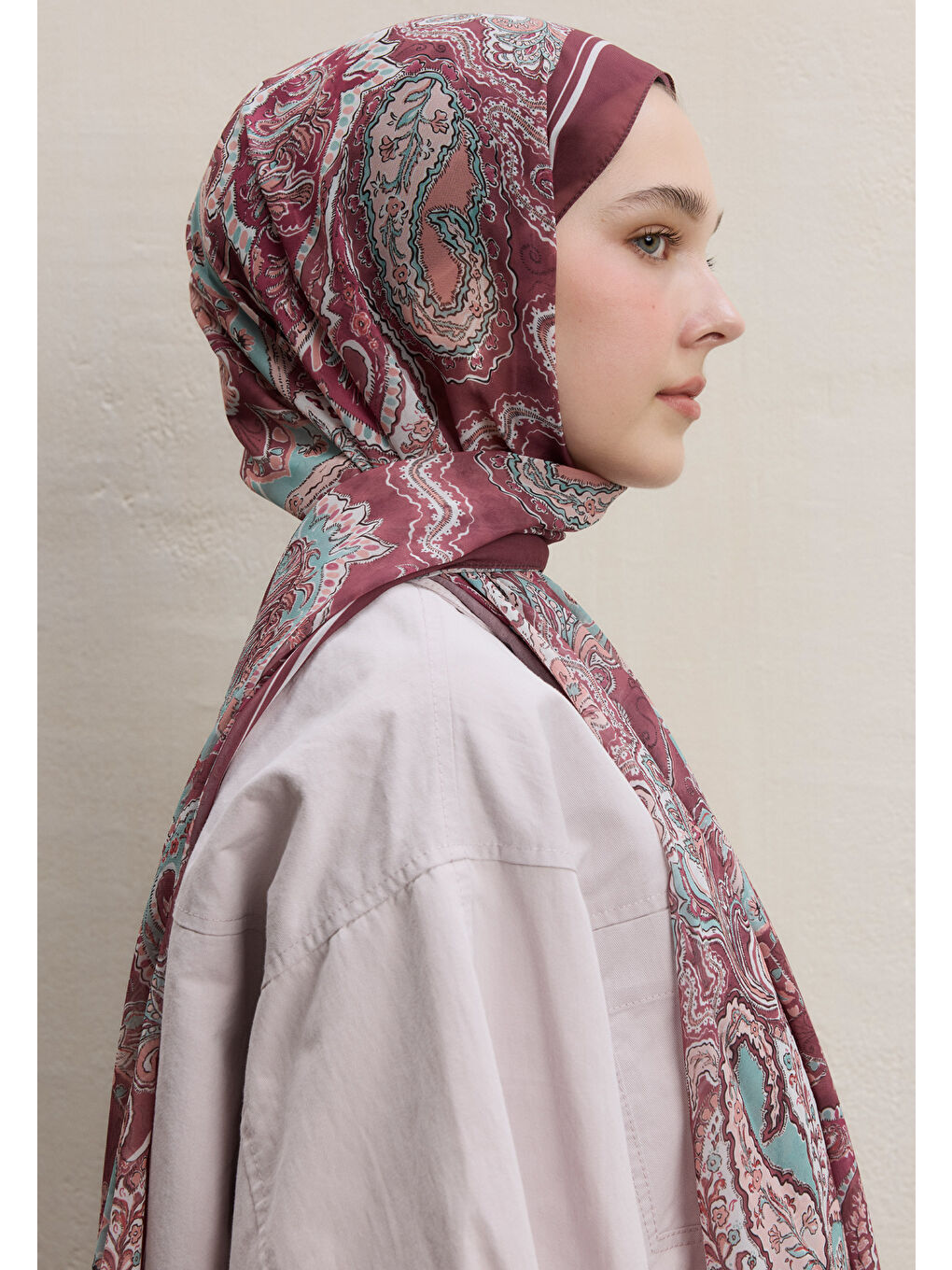 Pembe Dark Bohemy Desen İpek Krep Şal Gülkurusu-3