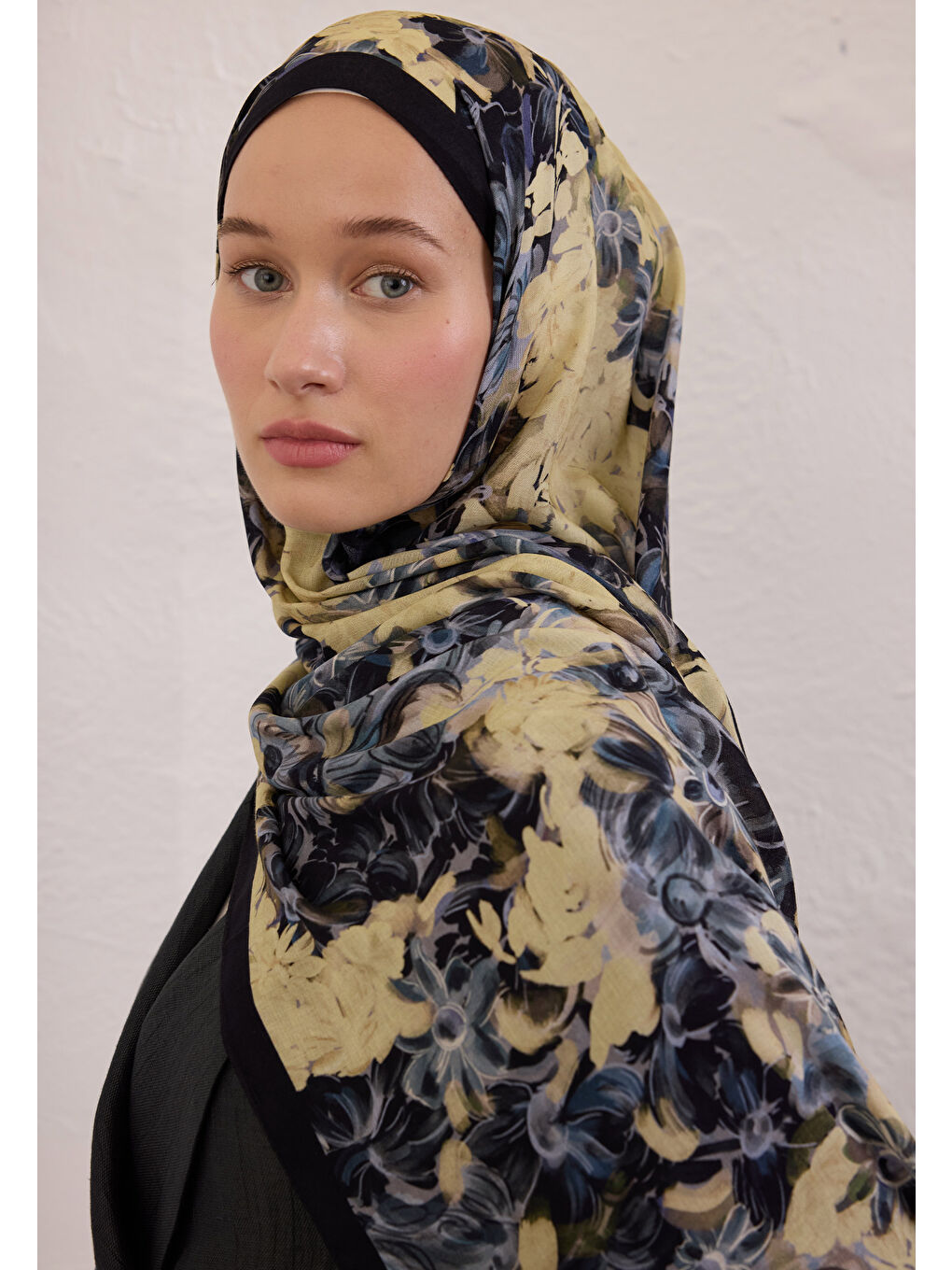 Summer Bloom Desen Rami Şal Lacivert-2