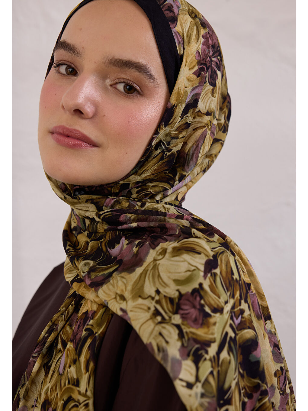 Summer Bloom Desen Rami Şal Siyah-1