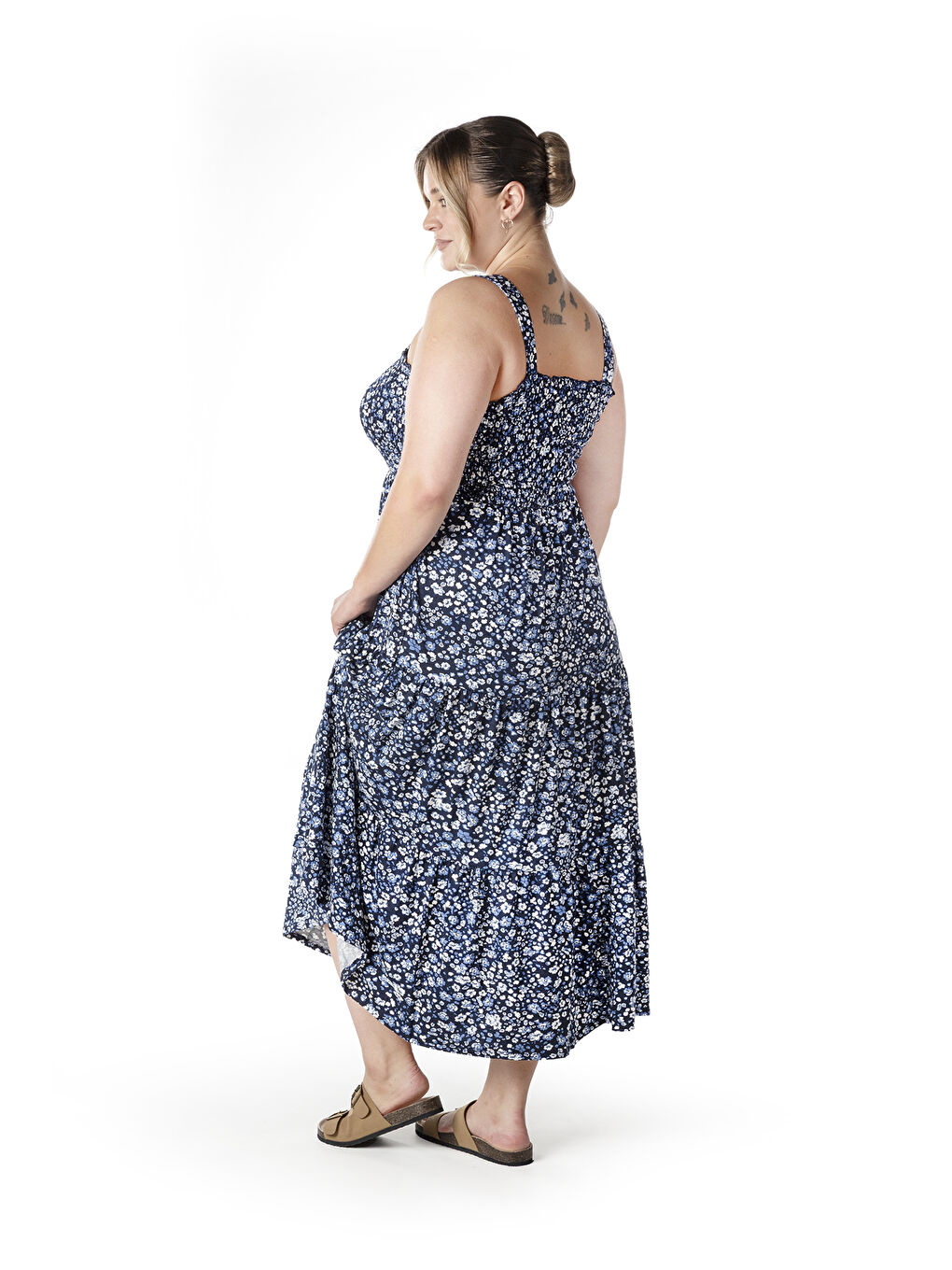 Mavi Büyük Beden Çiçek Desenli Kalın Askılı Beli Lastikli Elbise T-84-6