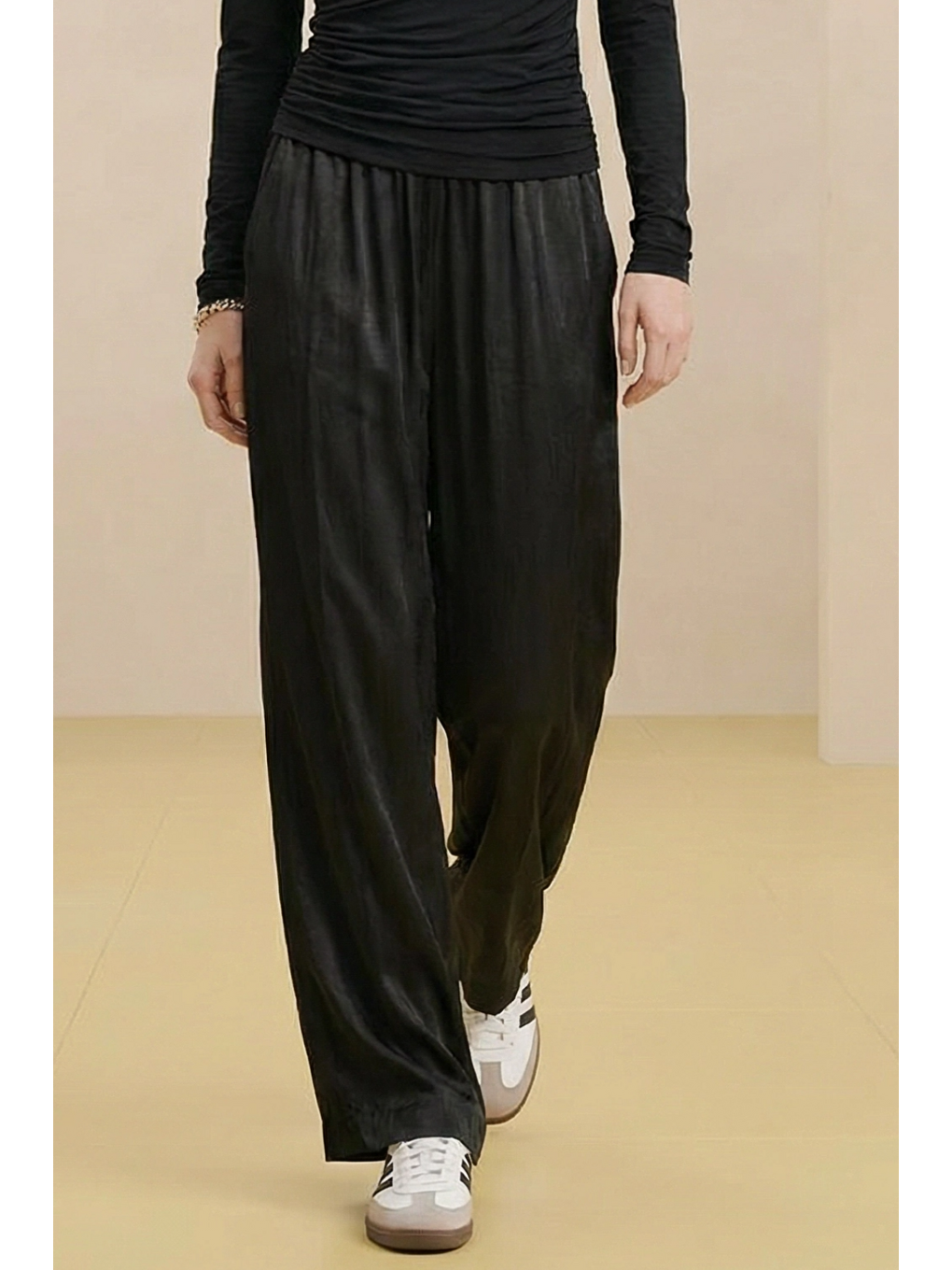 ALESTA | Yüksek Bel Dökümlü Pantolon Siyah